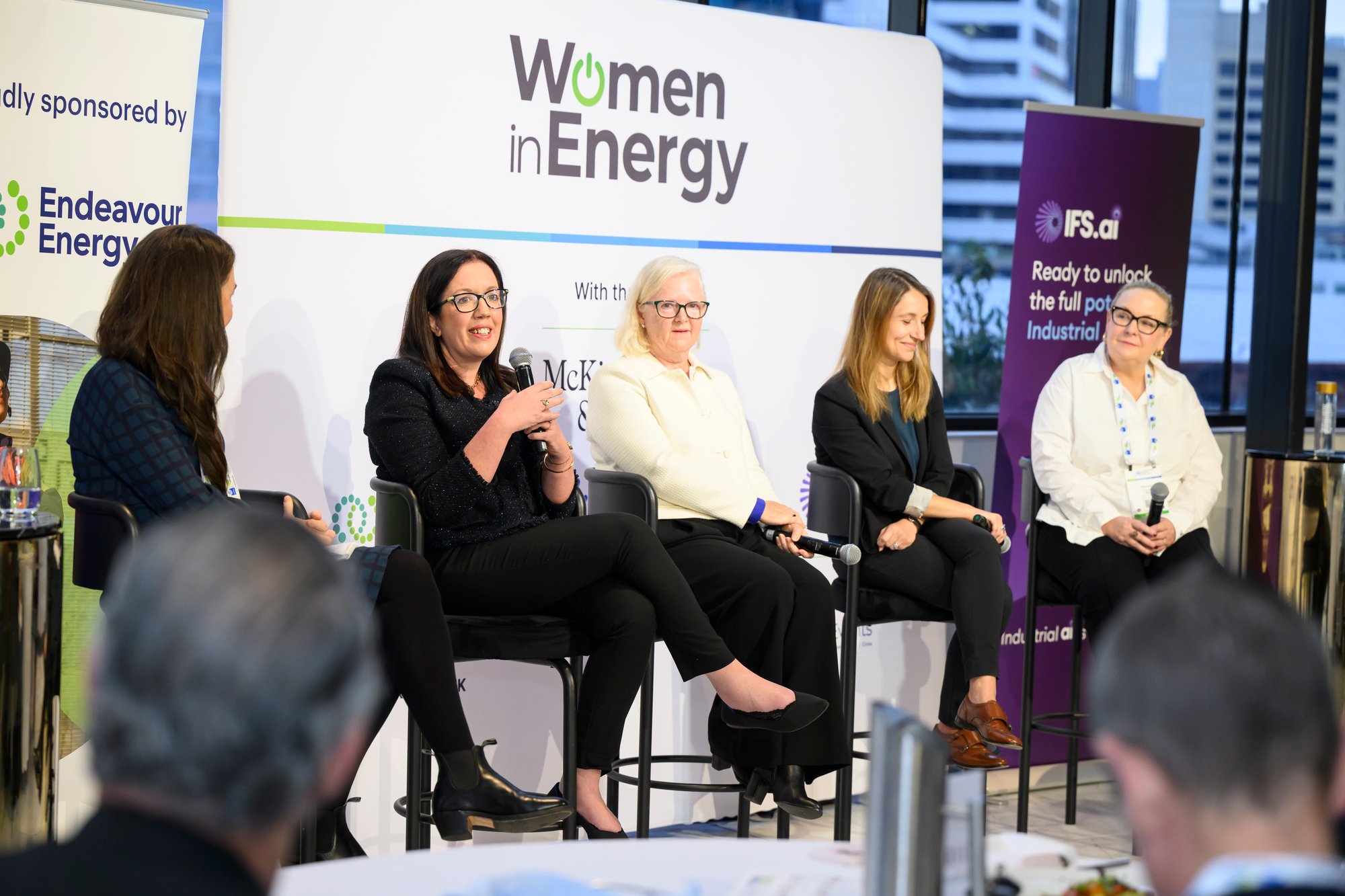©AvellinoM_Women-in-Energy-Breakfast-120